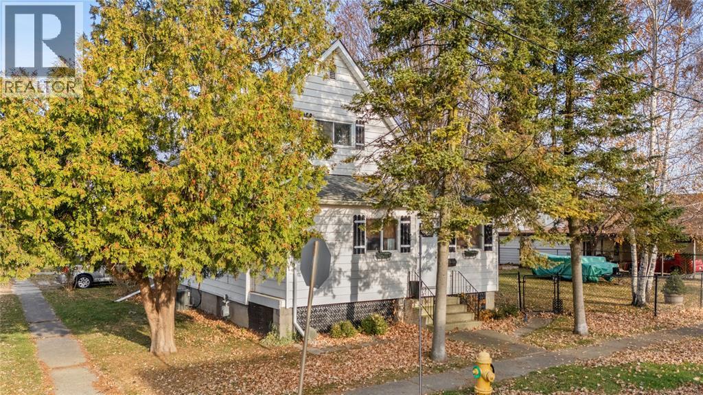 120 Hiram Street, Wallaceburg, ON - Outdoor