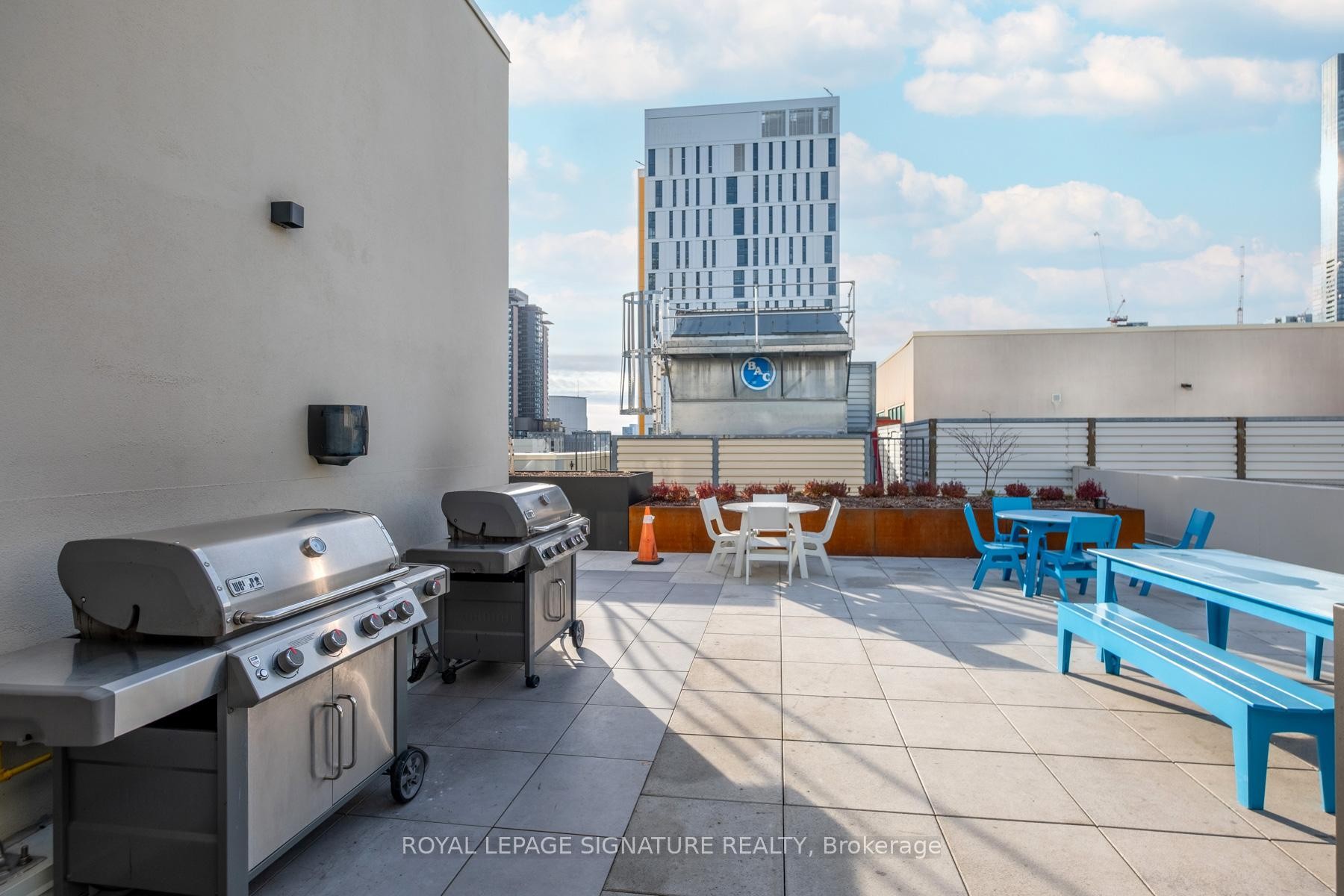 418-155 Dalhousie Street, Toronto, ON - Outdoor