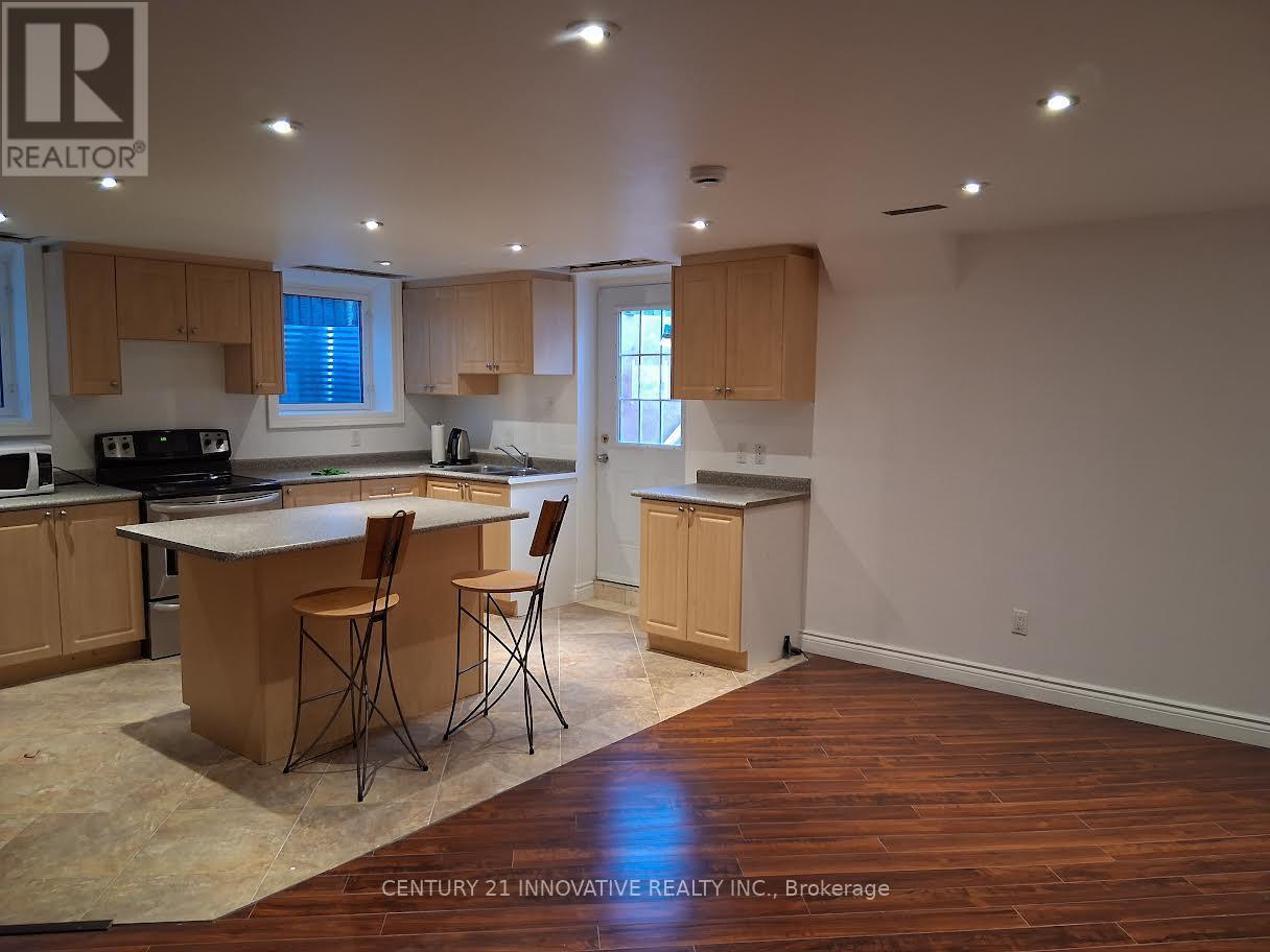 Bsmt - 54 Muscat Crescent, Ajax, ON - Indoor Photo Showing Kitchen