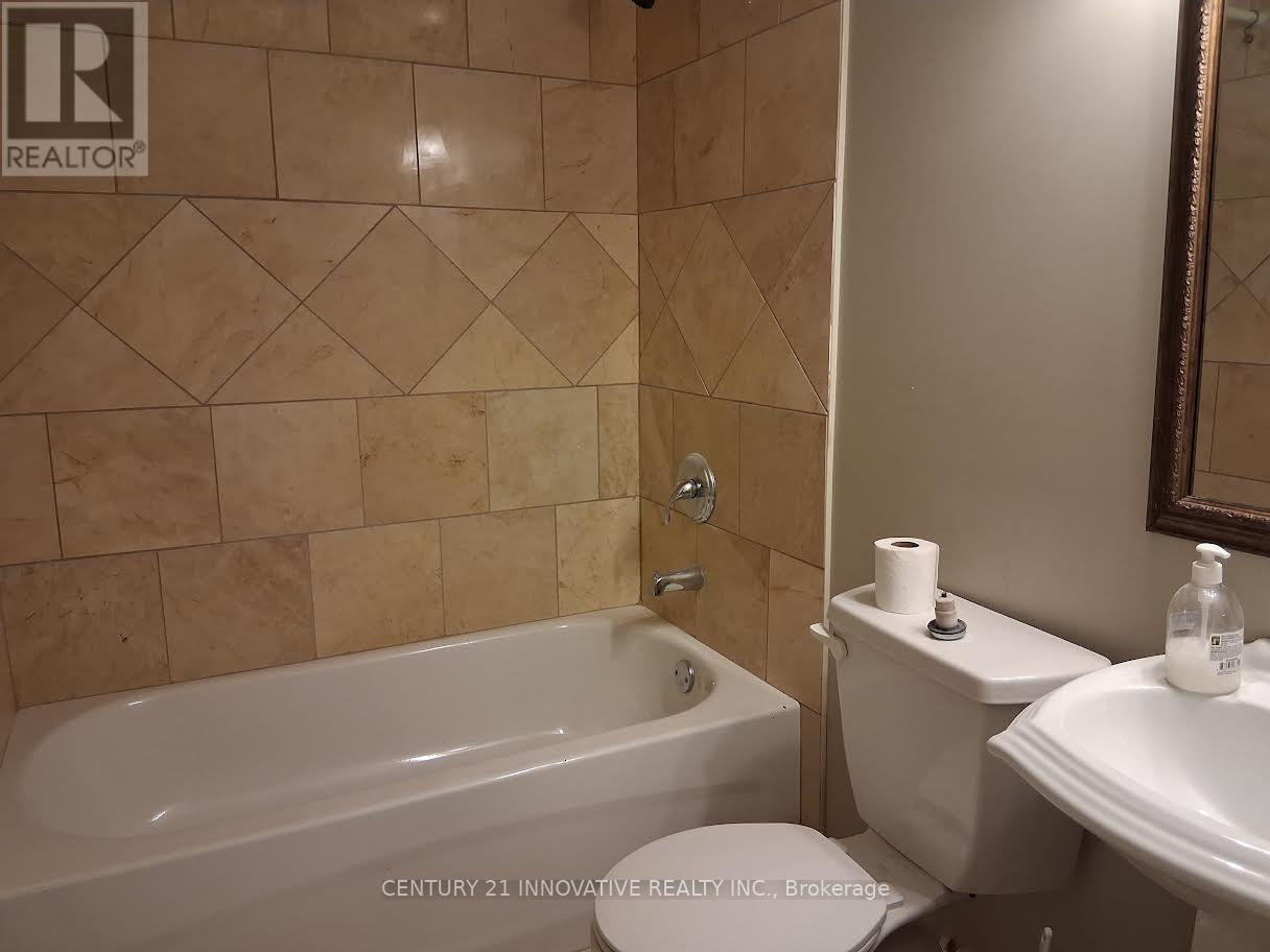 Bsmt - 54 Muscat Crescent, Ajax, ON - Indoor Photo Showing Bathroom