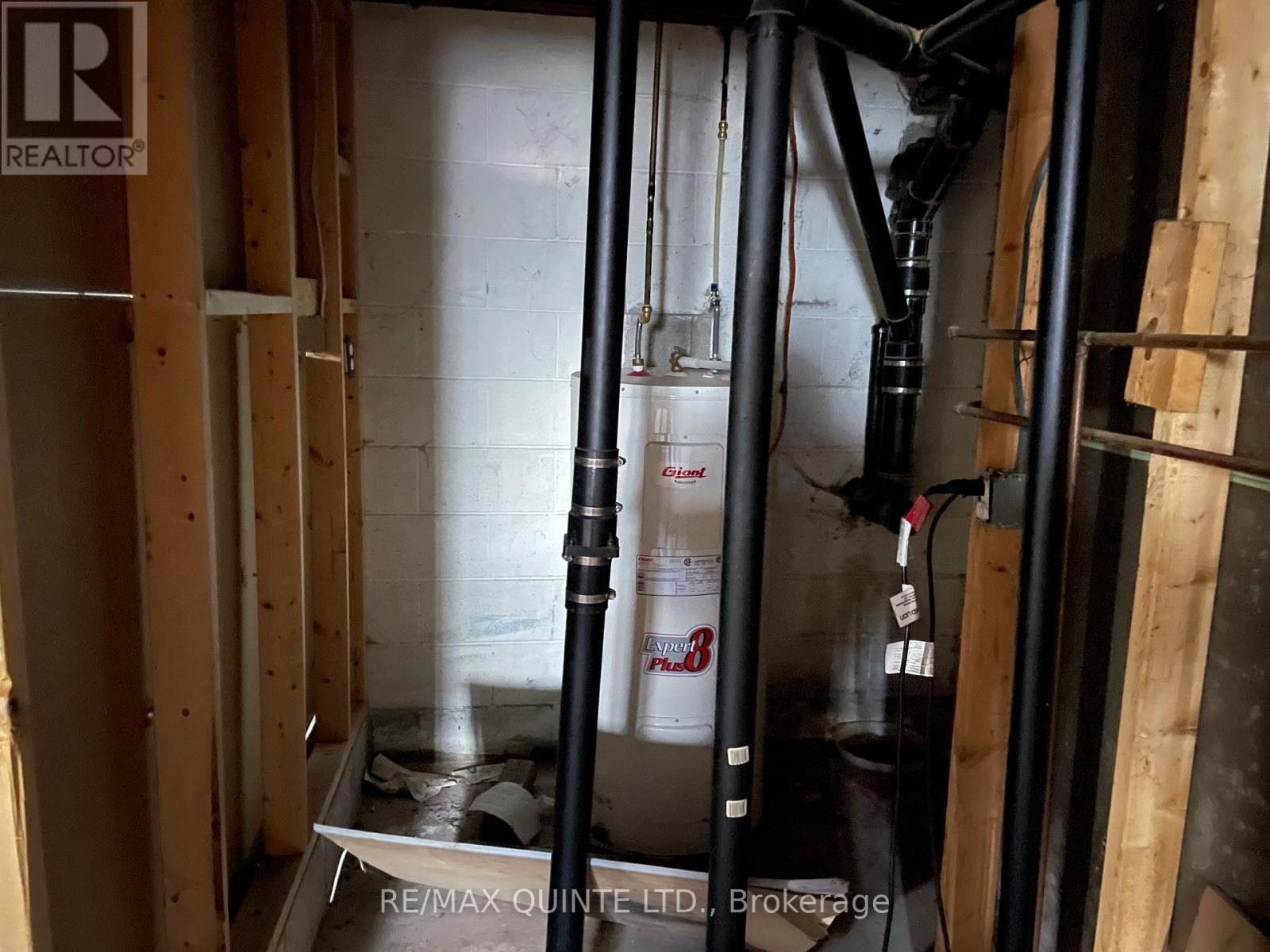 598 Frederick Street, Selwyn, ON - Indoor Photo Showing Basement
