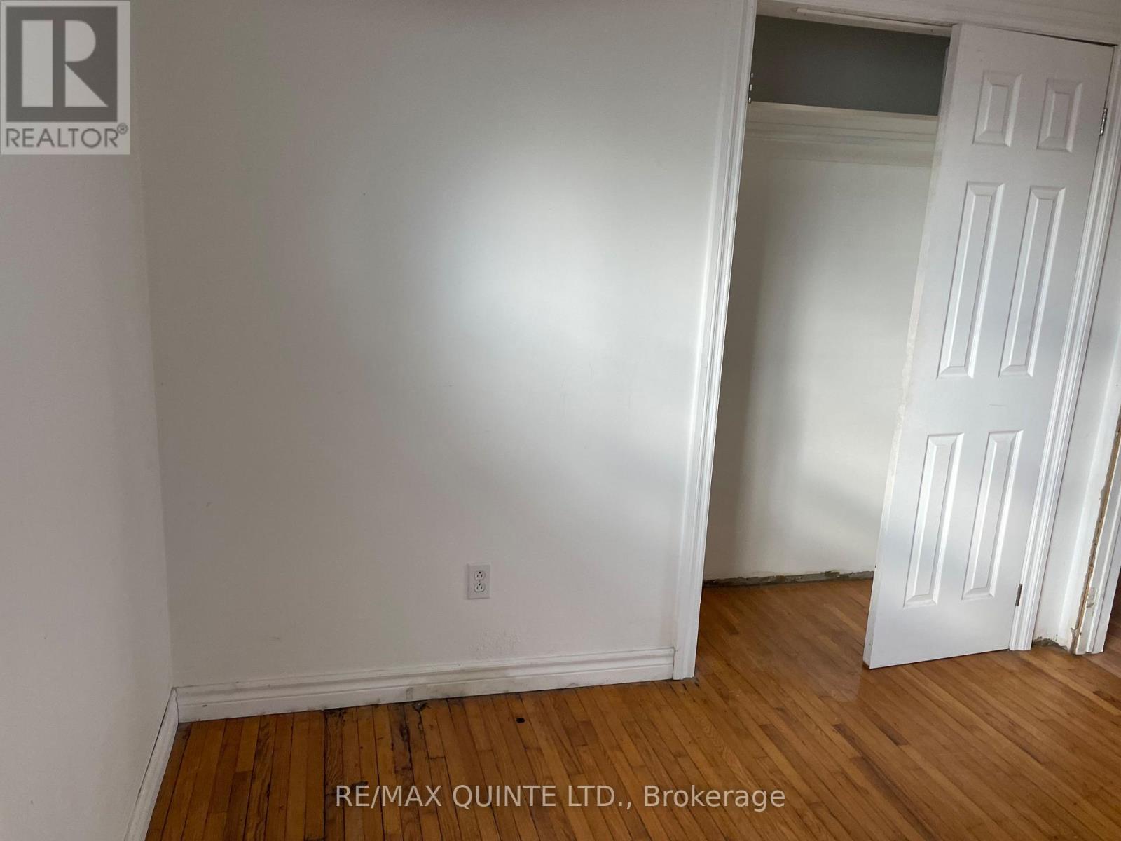 598 Frederick Street, Selwyn, ON - Indoor Photo Showing Other Room