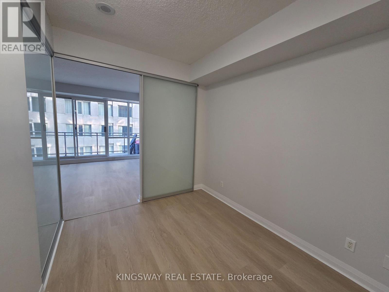 1605 - 220 Victoria Street, Toronto, ON - Indoor Photo Showing Other Room