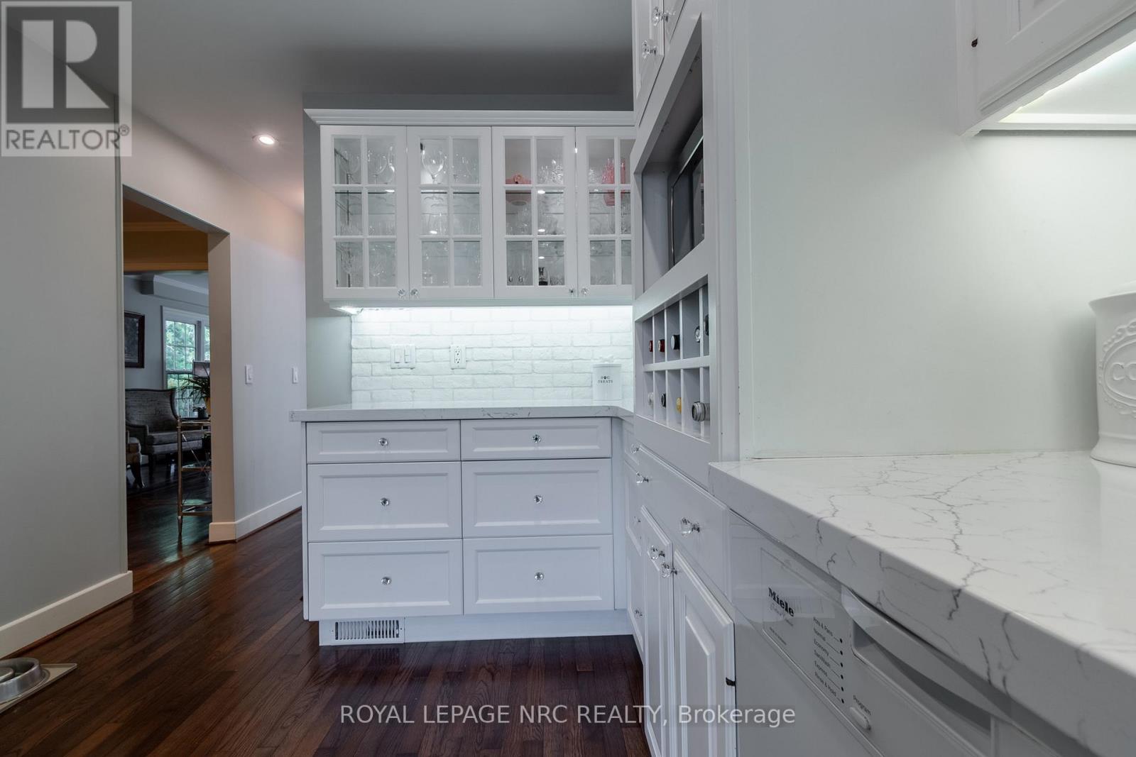 67 Hillcrest Avenue, St. Catharines (Old Glenridge), ON - Indoor