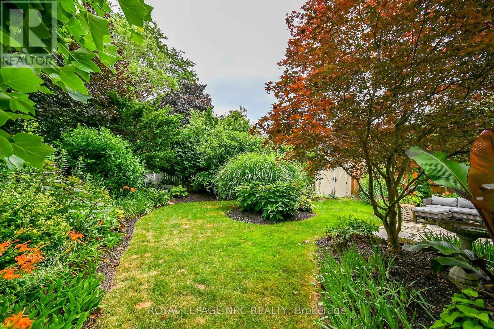 67 Hillcrest Avenue, St. Catharines (Old Glenridge), ON - Outdoor