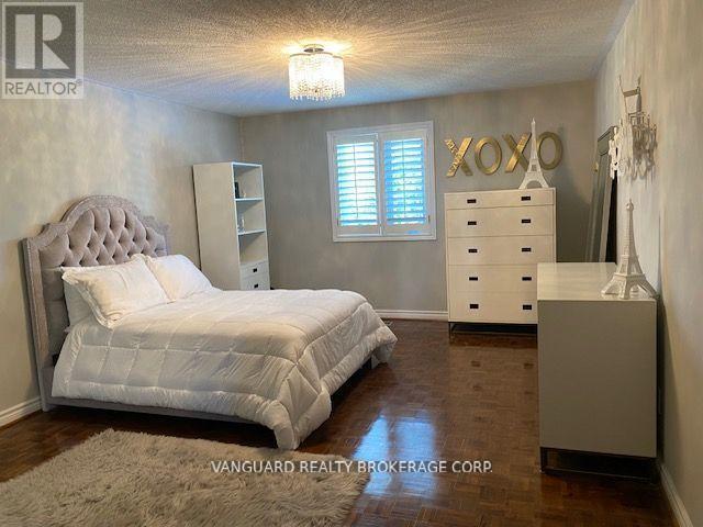 68 Mellings Drive, Vaughan, ON - Indoor Photo Showing Bedroom
