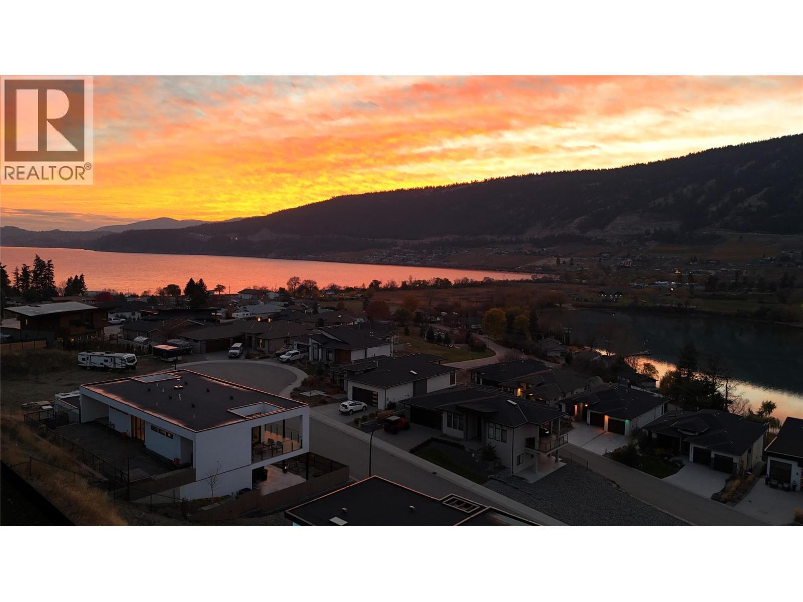 15873 Kobayashi Court, Lake Country, BC - Outdoor With Body Of Water With View