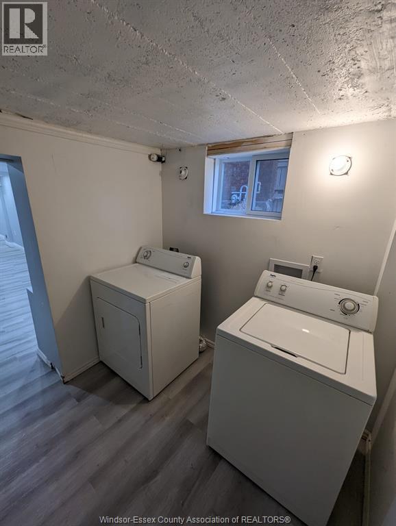 1043 Bruce Avenue Unit# Lower, Windsor, ON - Indoor Photo Showing Laundry Room