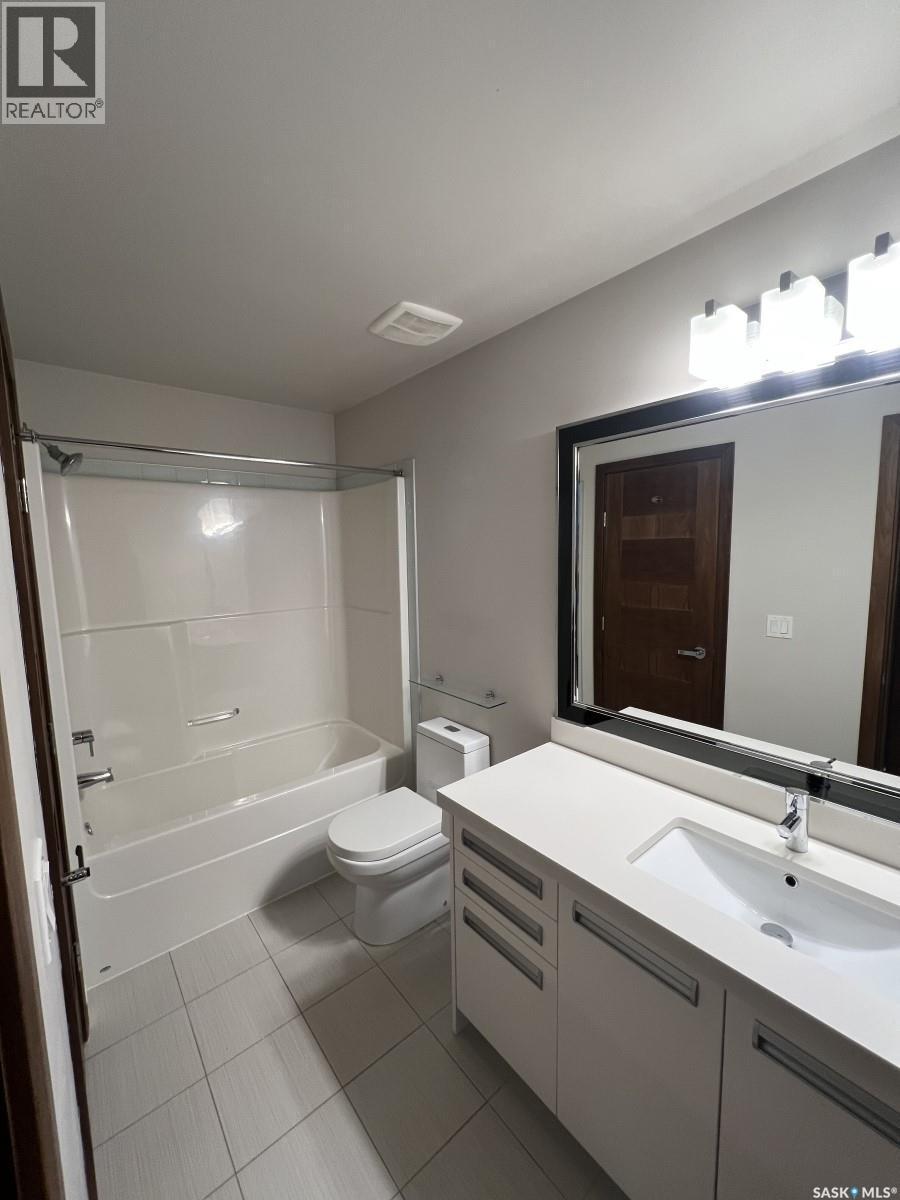 505 1303 Paton Crescent, Saskatoon, SK - Indoor Photo Showing Bathroom