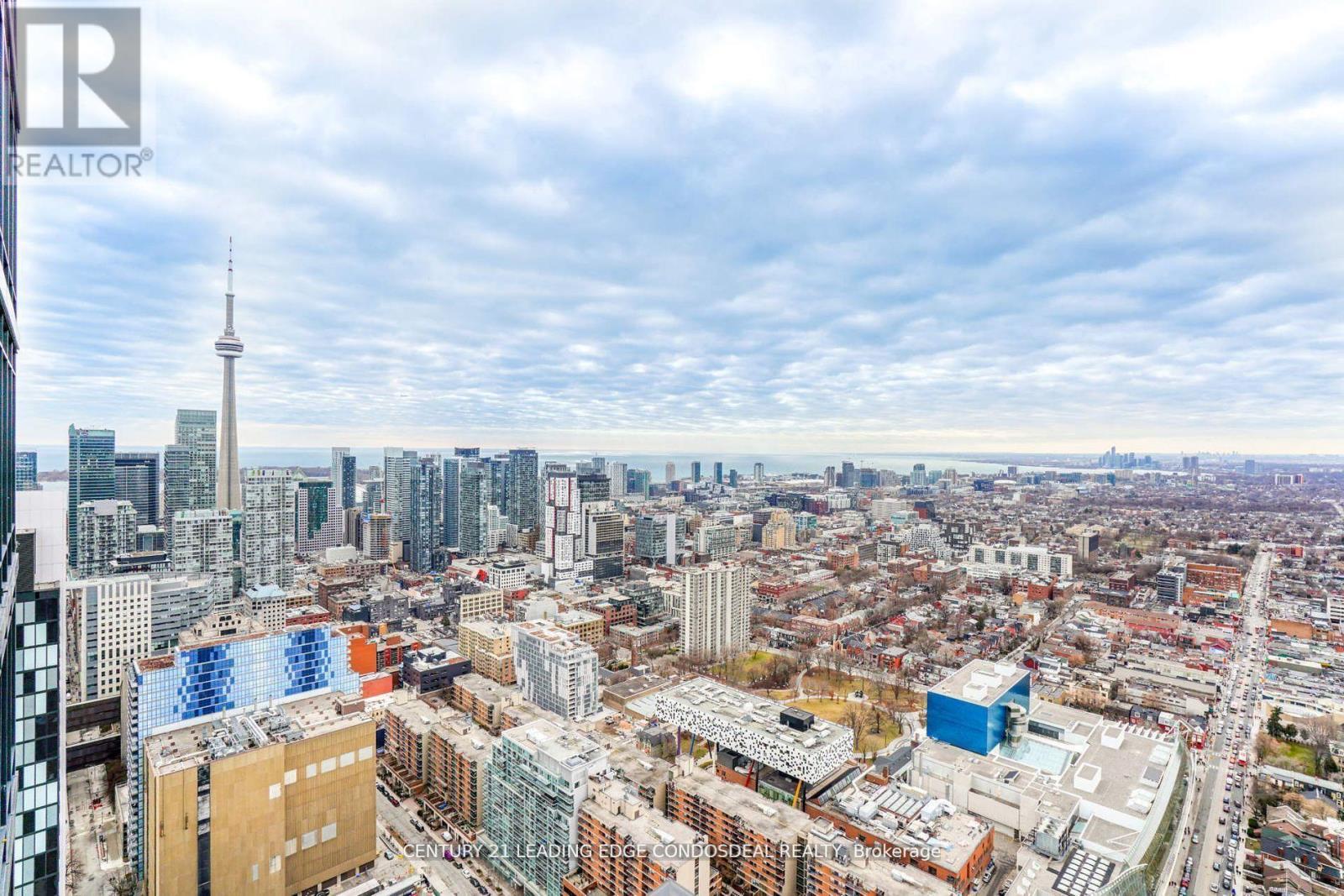 4111 - 488 University Avenue, Toronto, ON - Outdoor With View