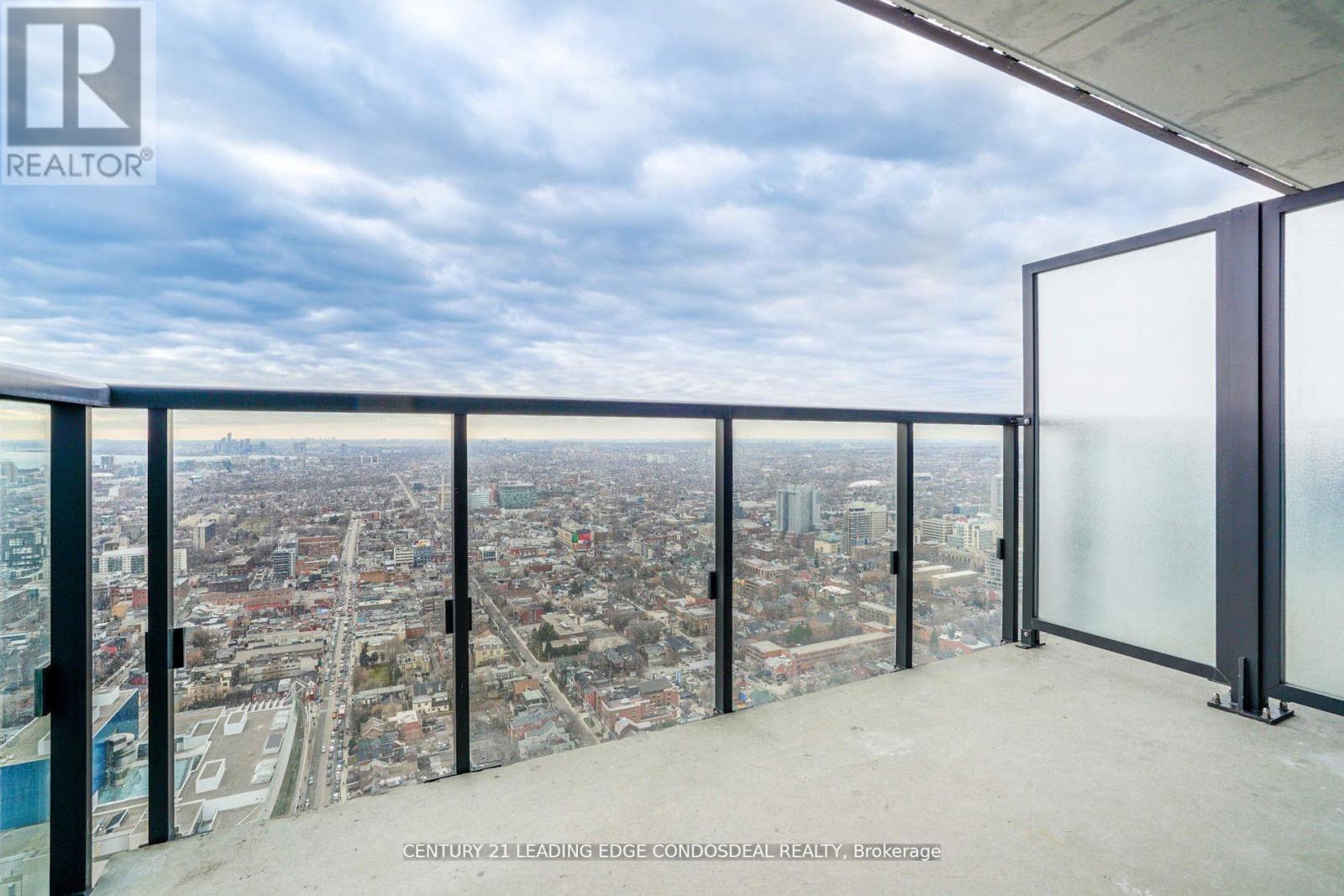 4111 - 488 University Avenue, Toronto, ON - Outdoor With View