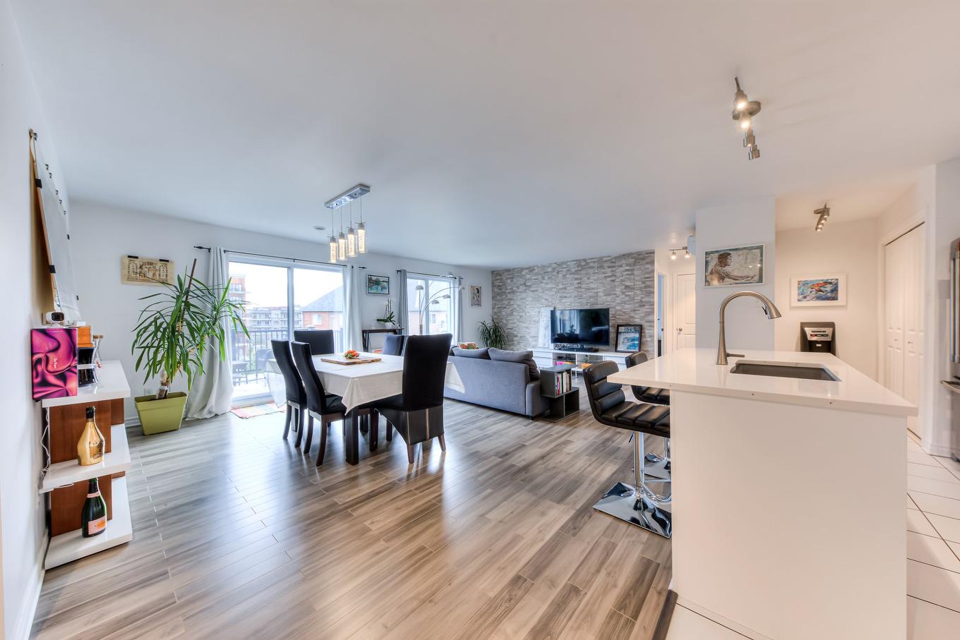 Salle à manger - 7-6145 Rue De Lusa, Brossard, QC - Indoor Photo Showing Dining Room