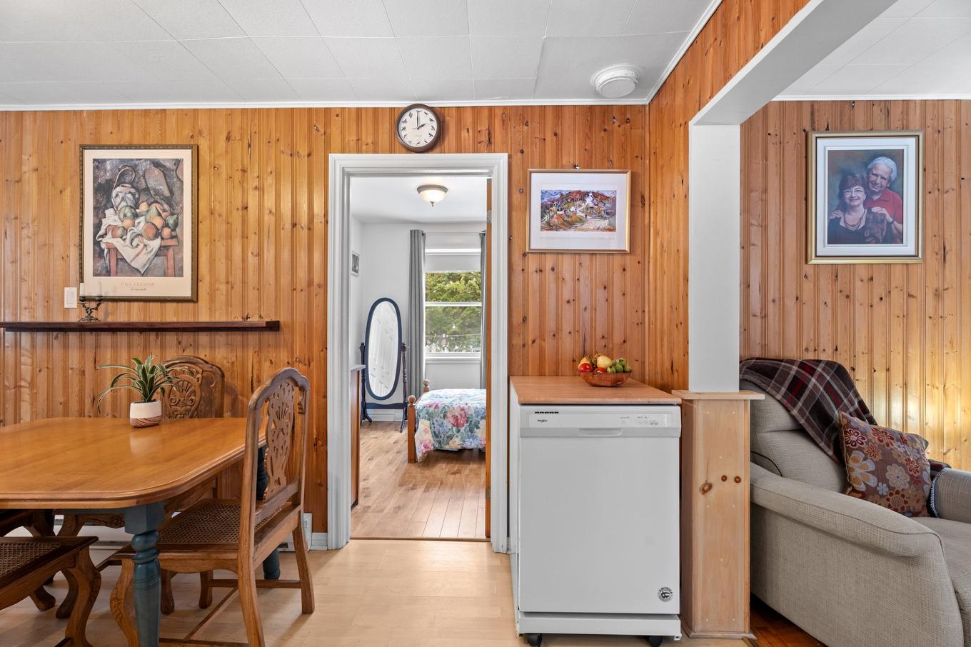Overall view - 1956 Av. A.-Boileau, Sainte-Lucie-Des-Laurentides, QC - Indoor Photo Showing Dining Room