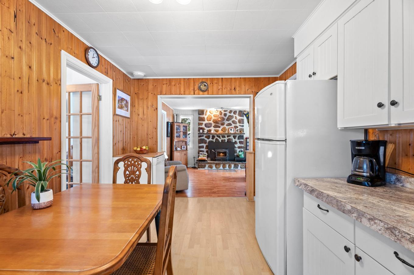 Kitchen - 1956 Av. A.-Boileau, Sainte-Lucie-Des-Laurentides, QC - Indoor