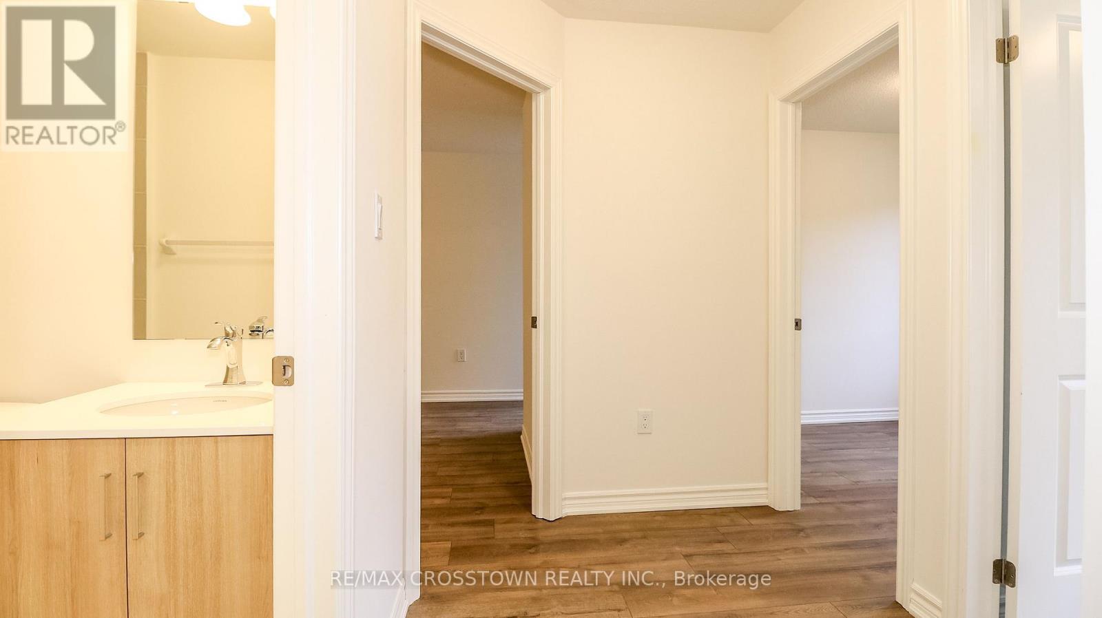 Unit 21 - 2023 Matteer Court, Innisfil, ON - Indoor