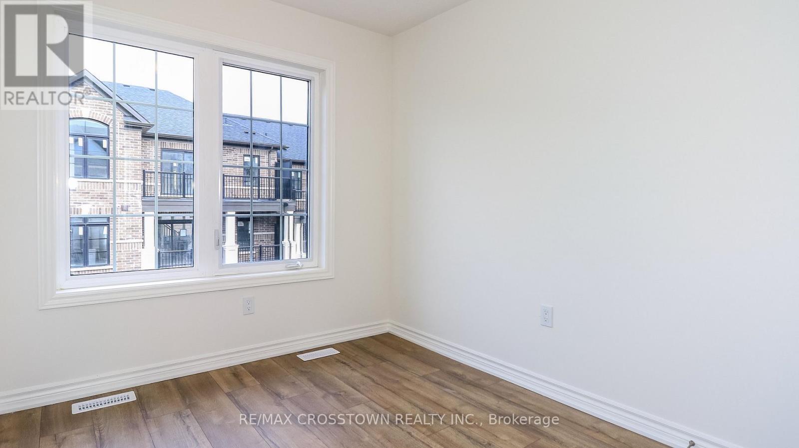 Unit 21 - 2023 Matteer Court, Innisfil, ON - Indoor Photo Showing Other Room