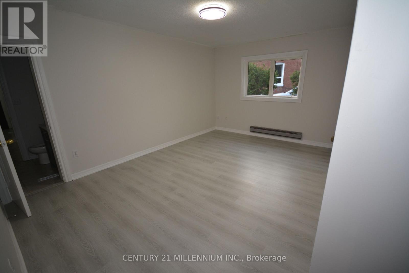 8 West Street W, Brampton, ON - Indoor Photo Showing Other Room