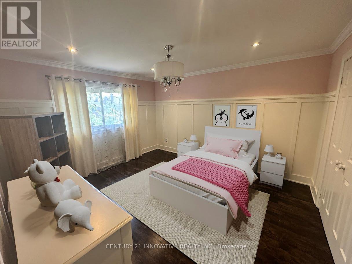 23 Linden Crescent, Brampton, ON - Indoor Photo Showing Bedroom