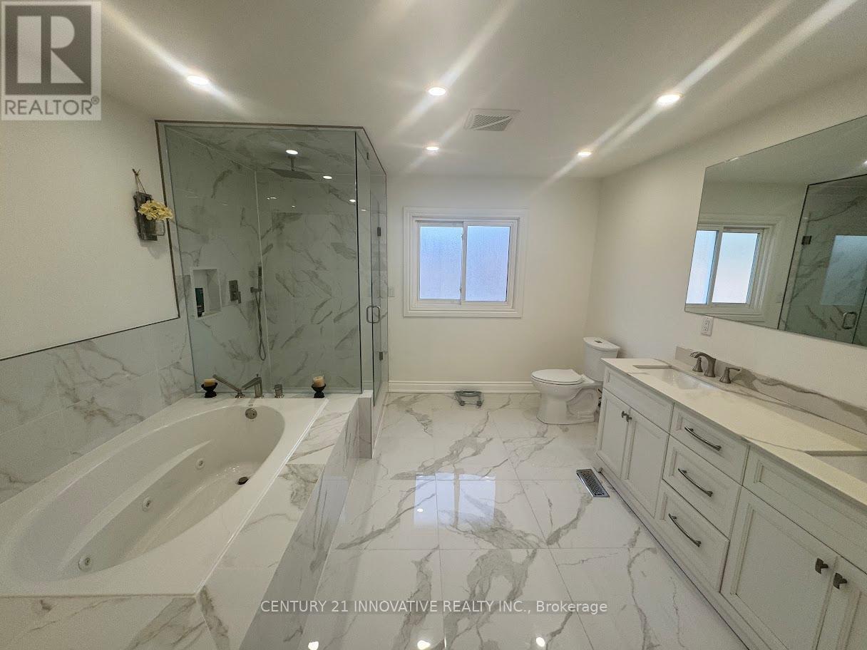 23 Linden Crescent, Brampton, ON - Indoor Photo Showing Bathroom