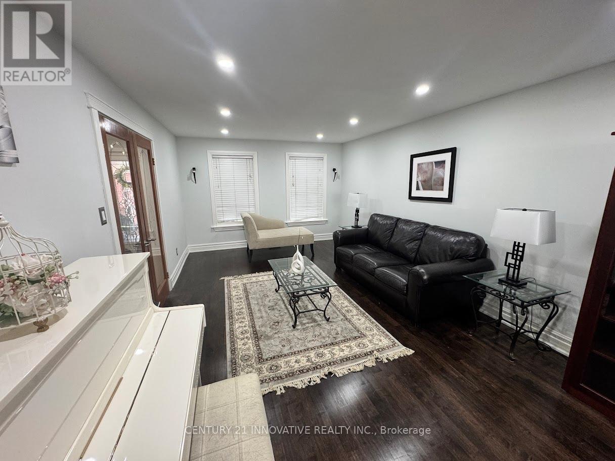 23 Linden Crescent, Brampton, ON - Indoor