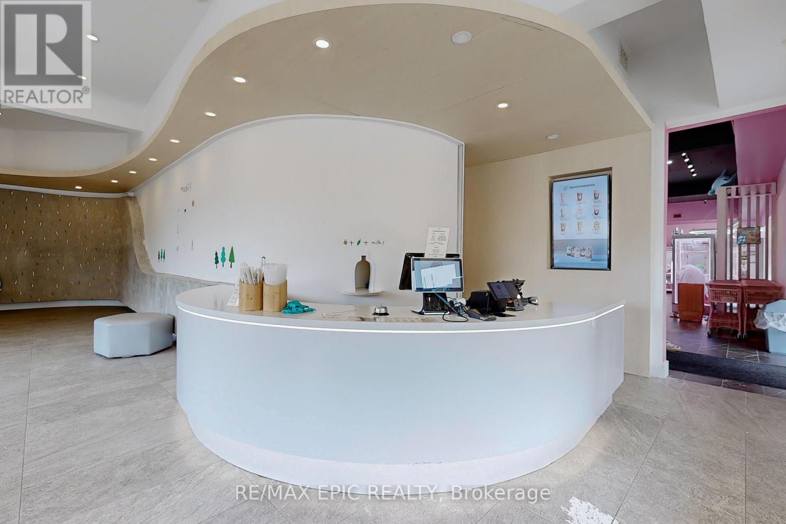 1B - 140 University Avenue W, Waterloo, ON