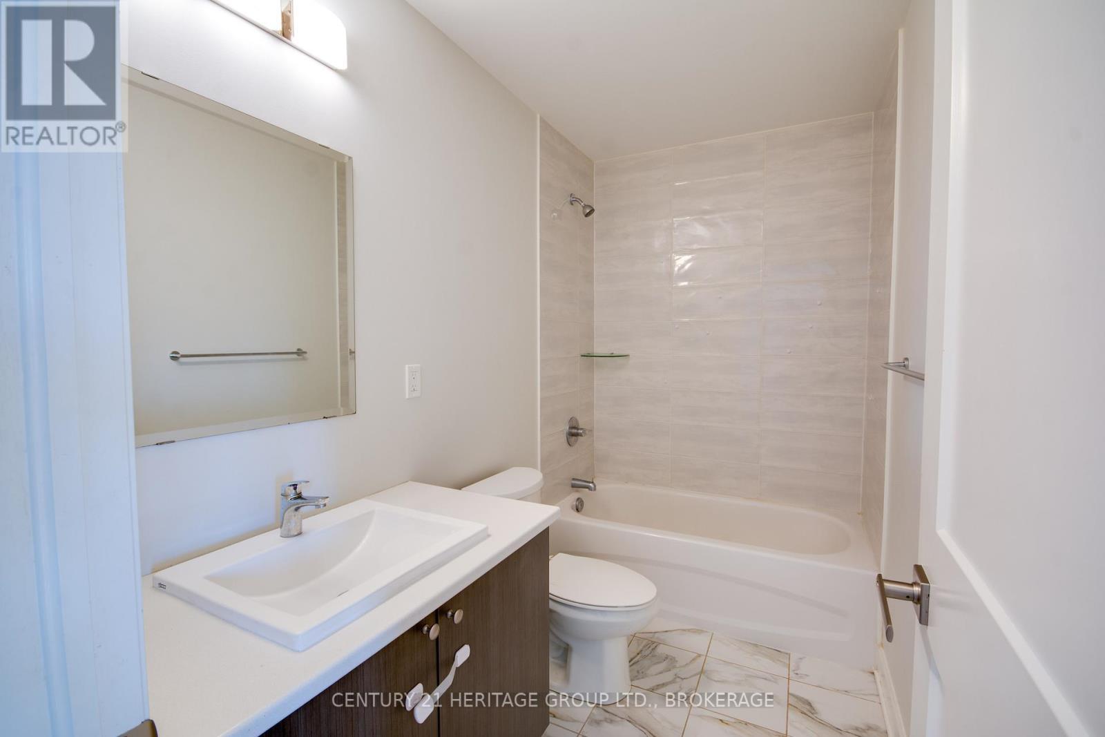 1261 Max Crescent, Kingston (City Northwest), ON - Indoor Photo Showing Bathroom