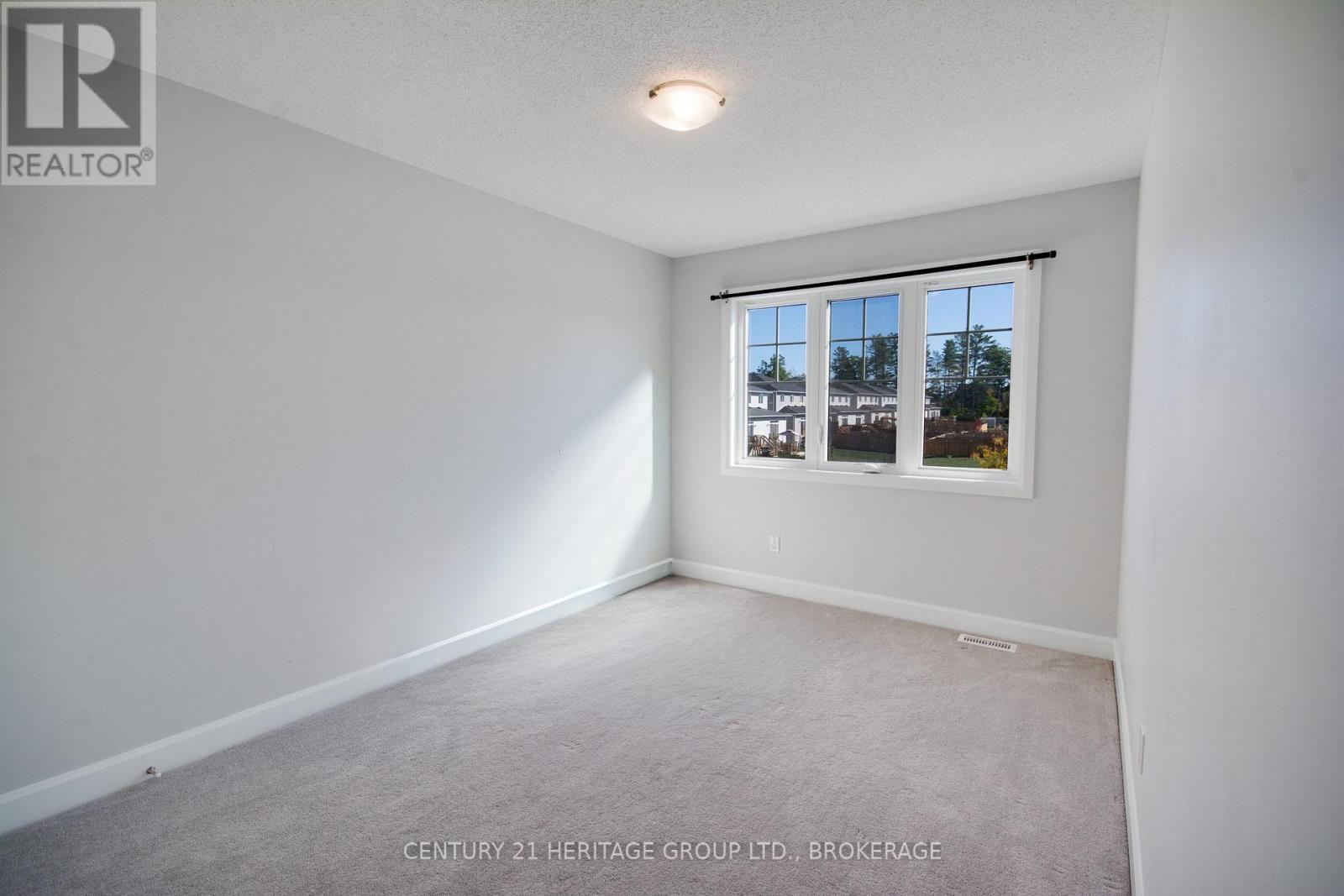 1261 Max Crescent, Kingston (City Northwest), ON - Indoor Photo Showing Other Room