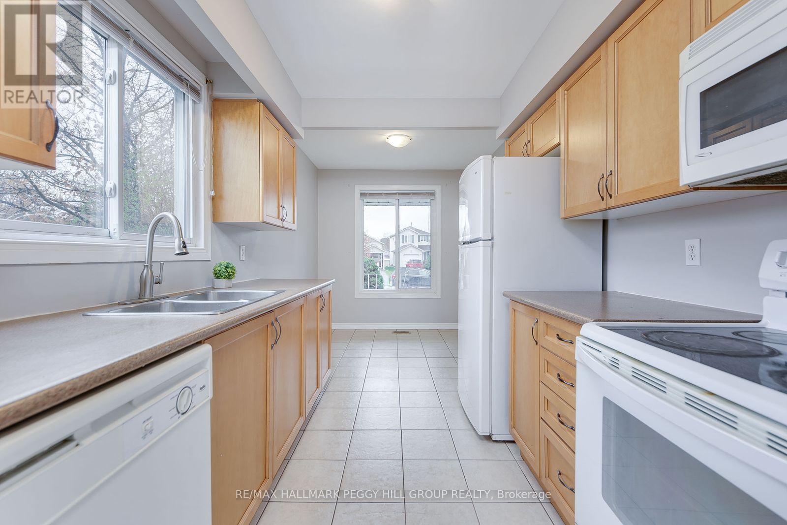 14 D'Ambrosio Drive, Barrie, ON - Indoor Photo Showing Kitchen With Double Sink