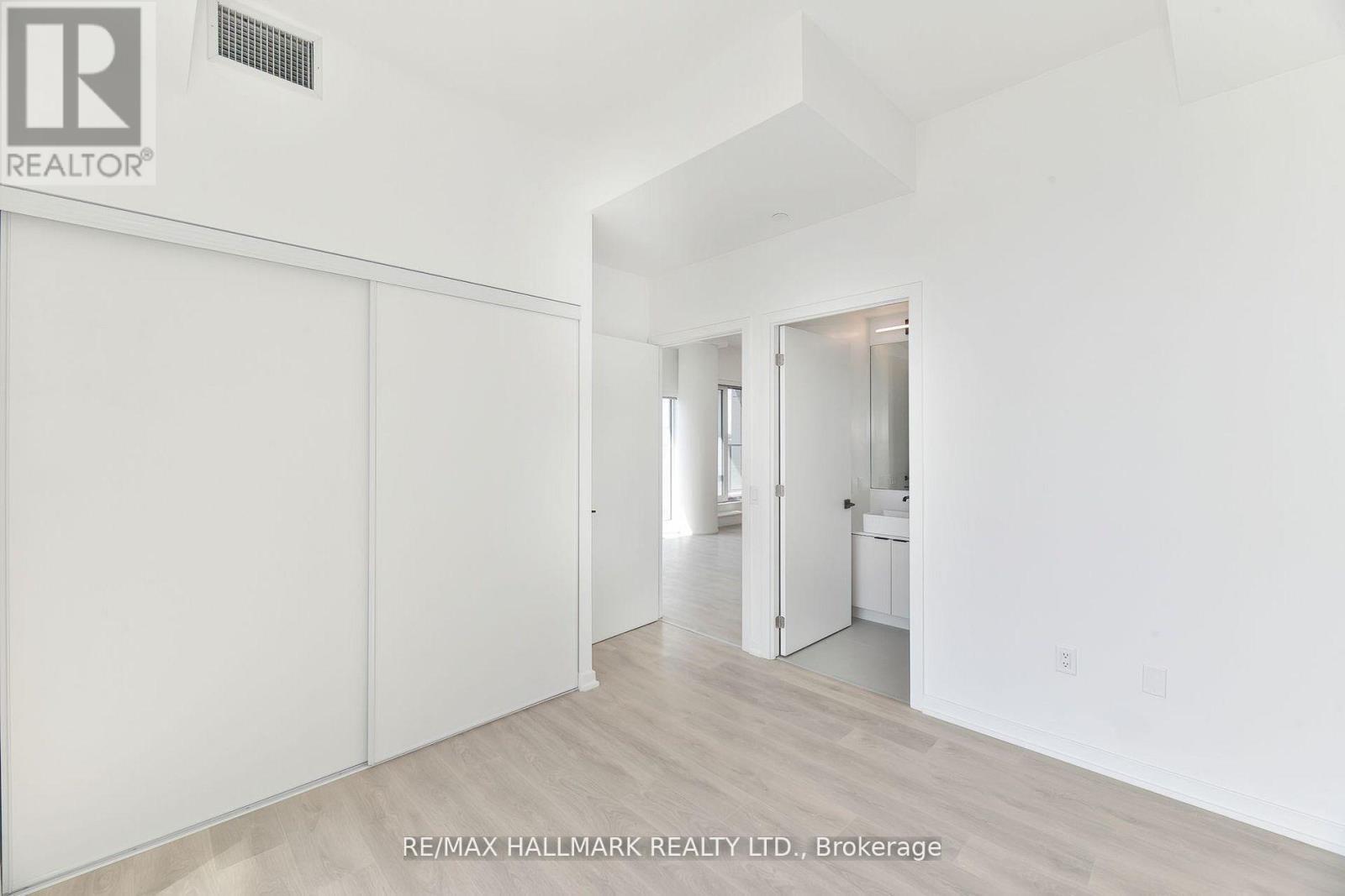 Primary Bedroom W/ 3Pc Ensuite & Walk-In Closet - 503 - 1285 Dupont Street, Toronto, ON - Indoor Photo Showing Other Room