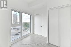 2nd Bedroom W Lg Dbl Closet & Windows -