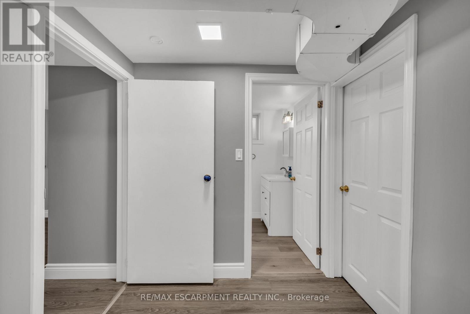 Lower - 143 Highridge Avenue, Hamilton, ON - Indoor Photo Showing Other Room