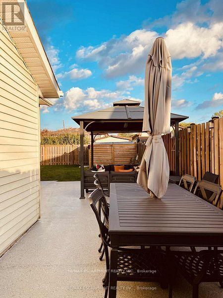 Lower - 143 Highridge Avenue, Hamilton, ON - Outdoor With Exterior