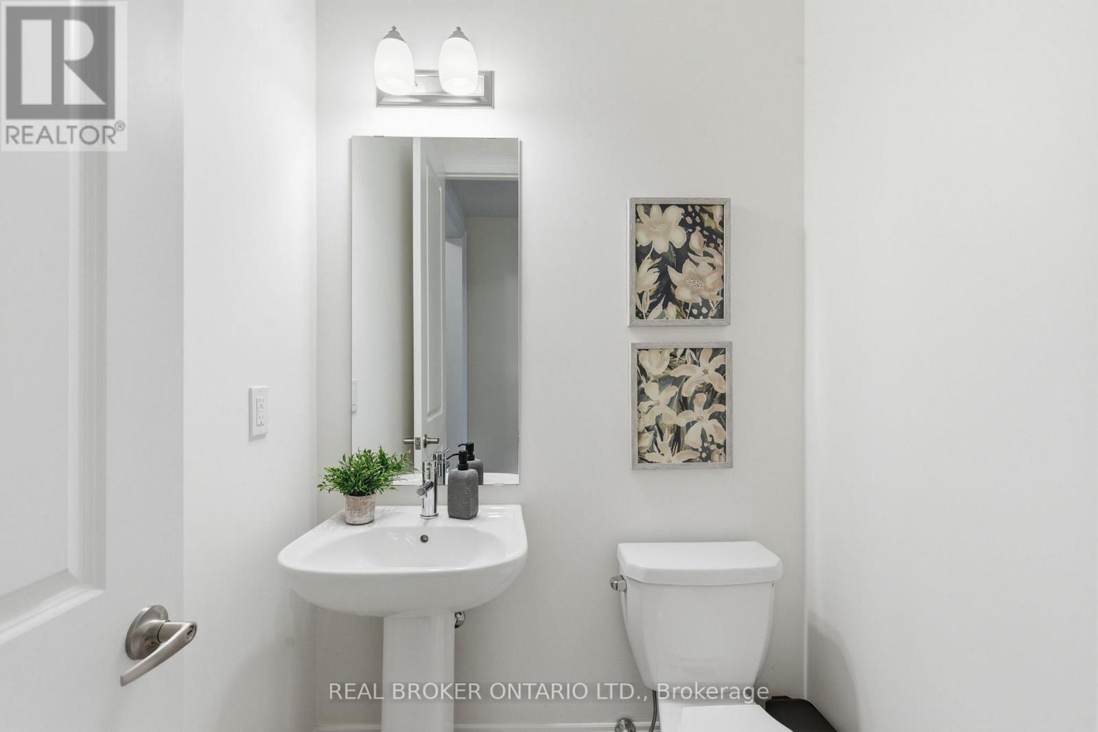 26 Autumn Frost Road, Otonabee-South Monaghan, ON - Indoor Photo Showing Bathroom