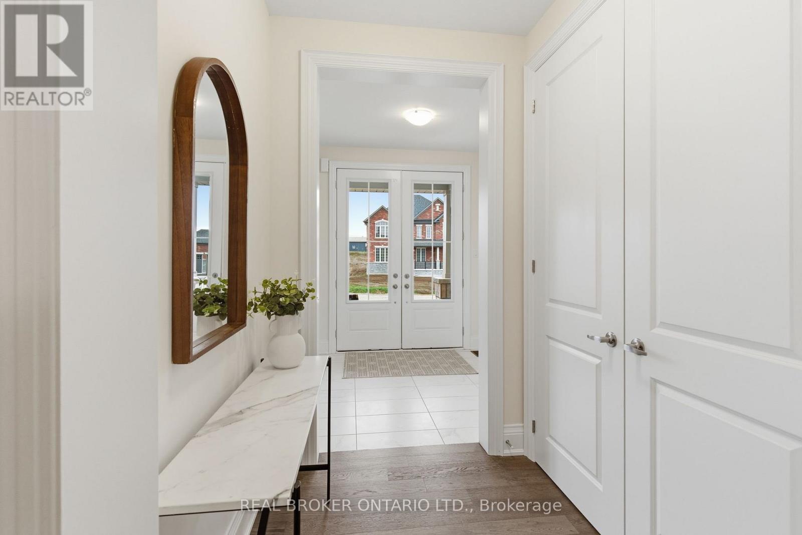 26 Autumn Frost Road, Otonabee-South Monaghan, ON - Indoor Photo Showing Other Room