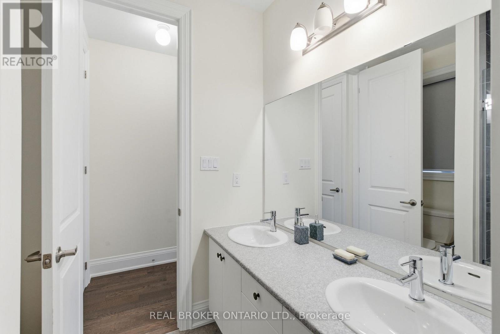 26 Autumn Frost Road, Otonabee-South Monaghan, ON - Indoor Photo Showing Bathroom