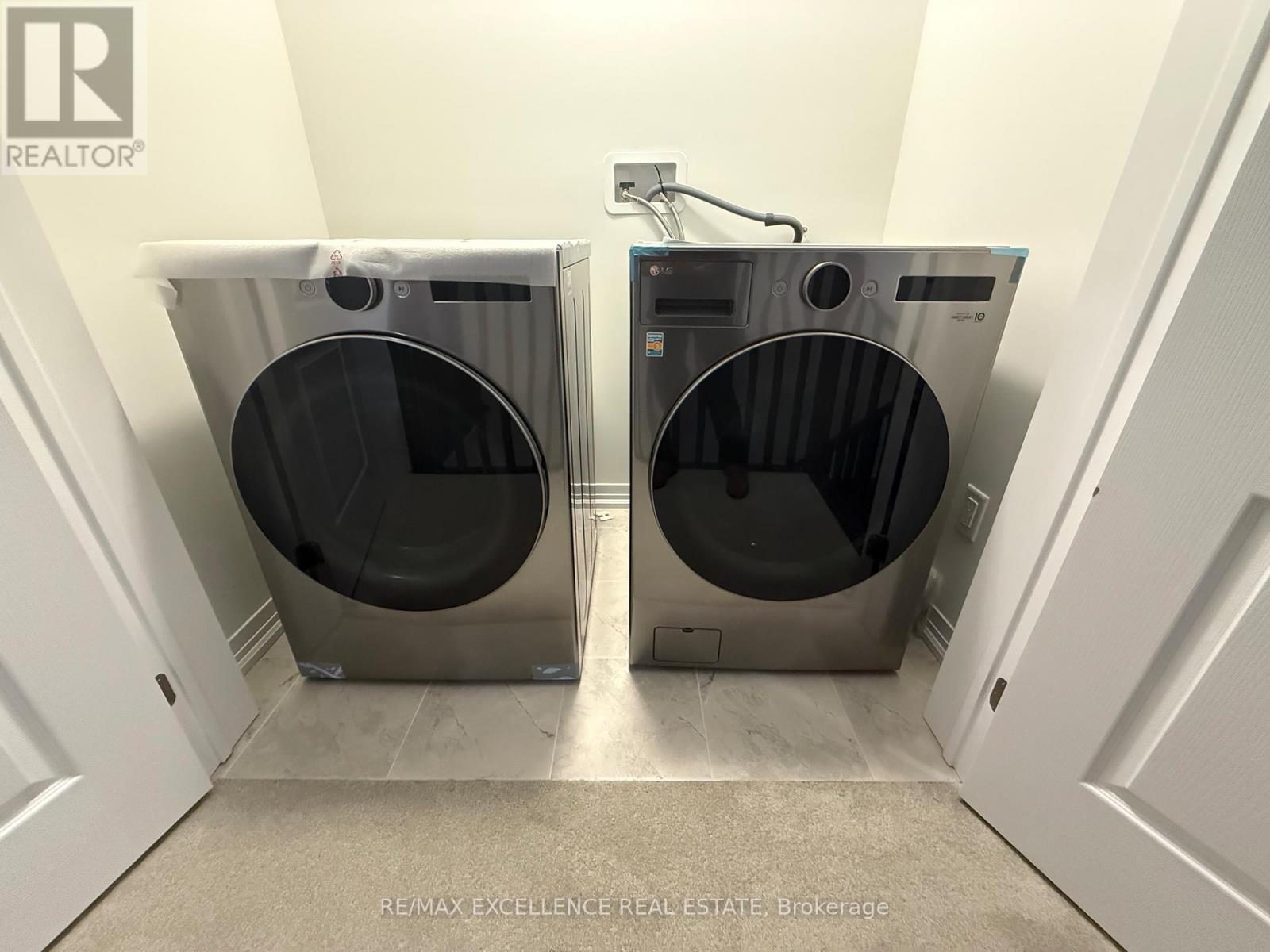 116 Velvet Way, Thorold, ON - Indoor Photo Showing Laundry Room