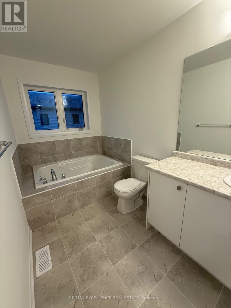 116 Velvet Way, Thorold, ON - Indoor Photo Showing Bathroom