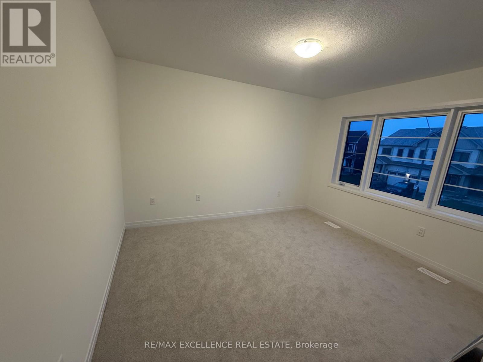 116 Velvet Way, Thorold, ON - Indoor Photo Showing Other Room