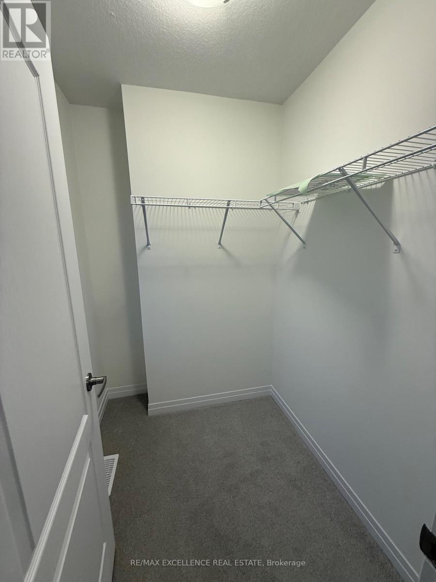 116 Velvet Way, Thorold, ON - Indoor With Storage