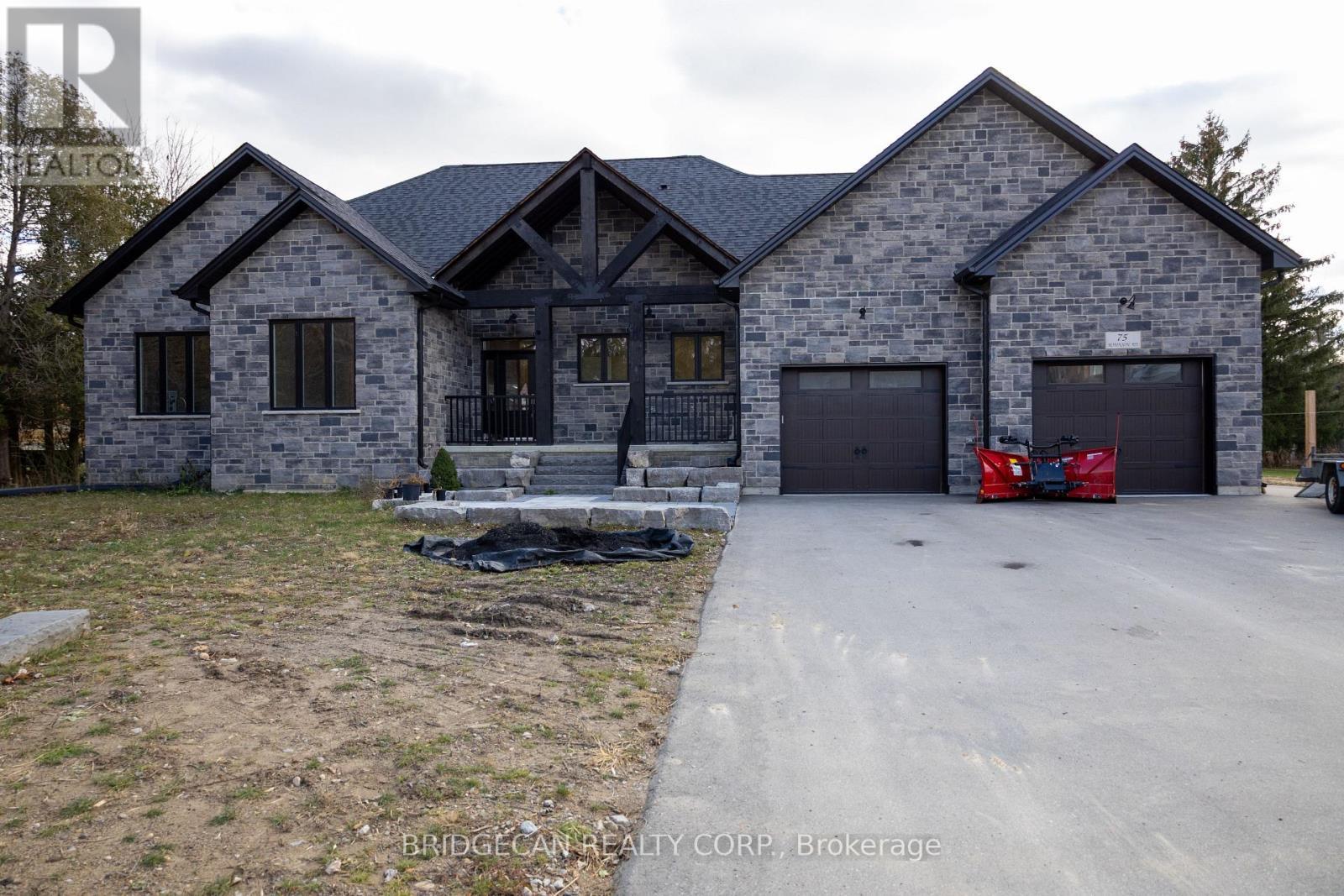 75 Robinson Road, Cambridge, ON - Outdoor With Facade