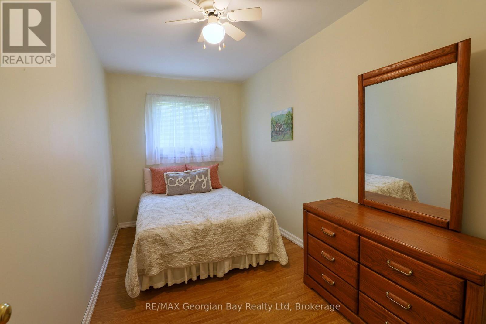 1 Lindale Avenue, Tiny, ON - Indoor Photo Showing Bedroom