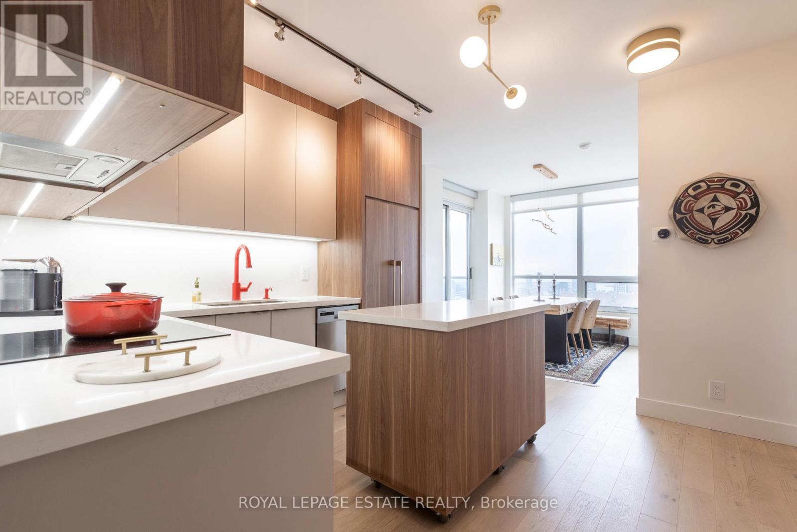 2603 - 500 Sherbourne Street, Toronto, ON - Indoor Photo Showing Kitchen