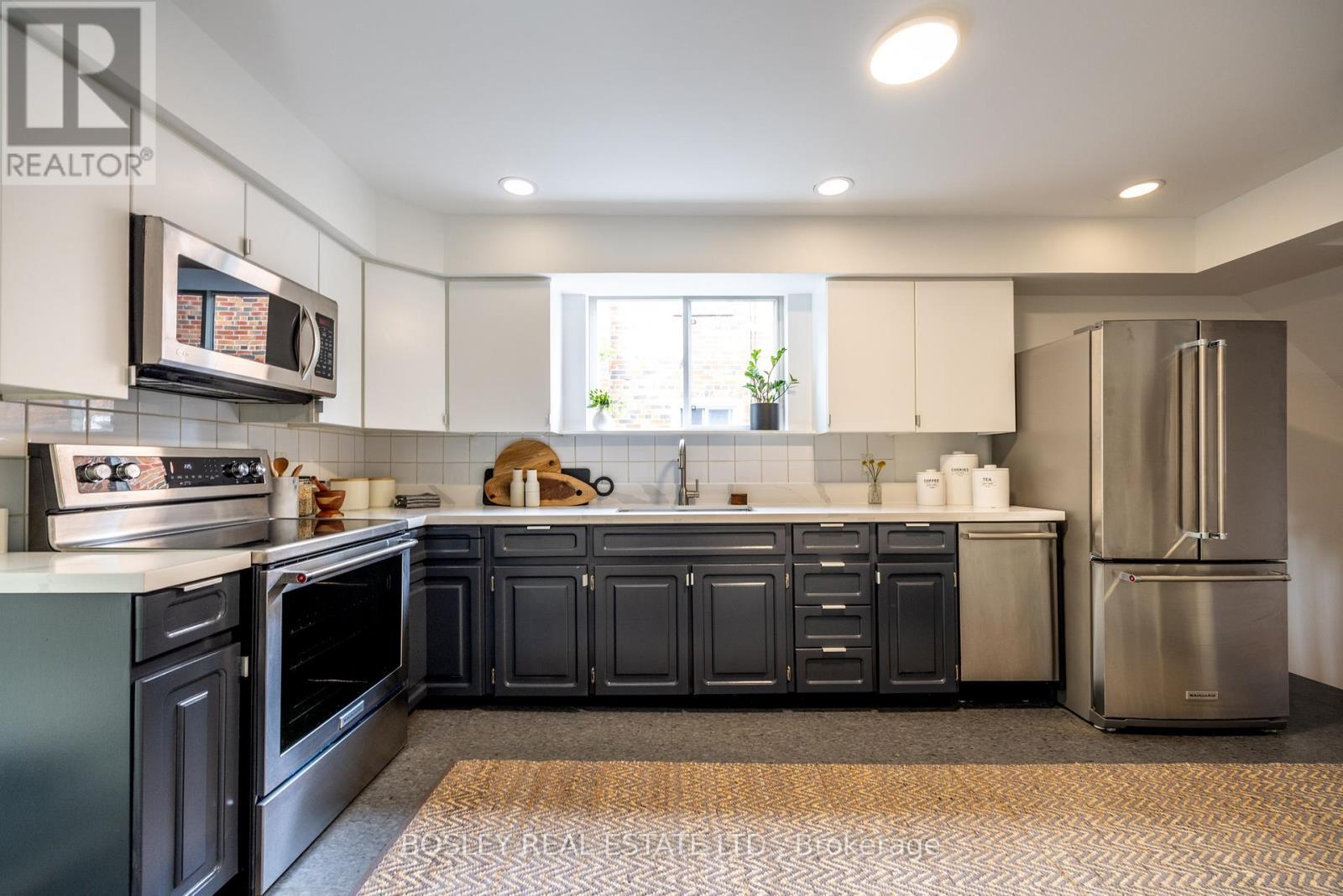 Unit 1 - 12 Coleridge Avenue, Toronto, ON - Indoor Photo Showing Kitchen With Stainless Steel Kitchen