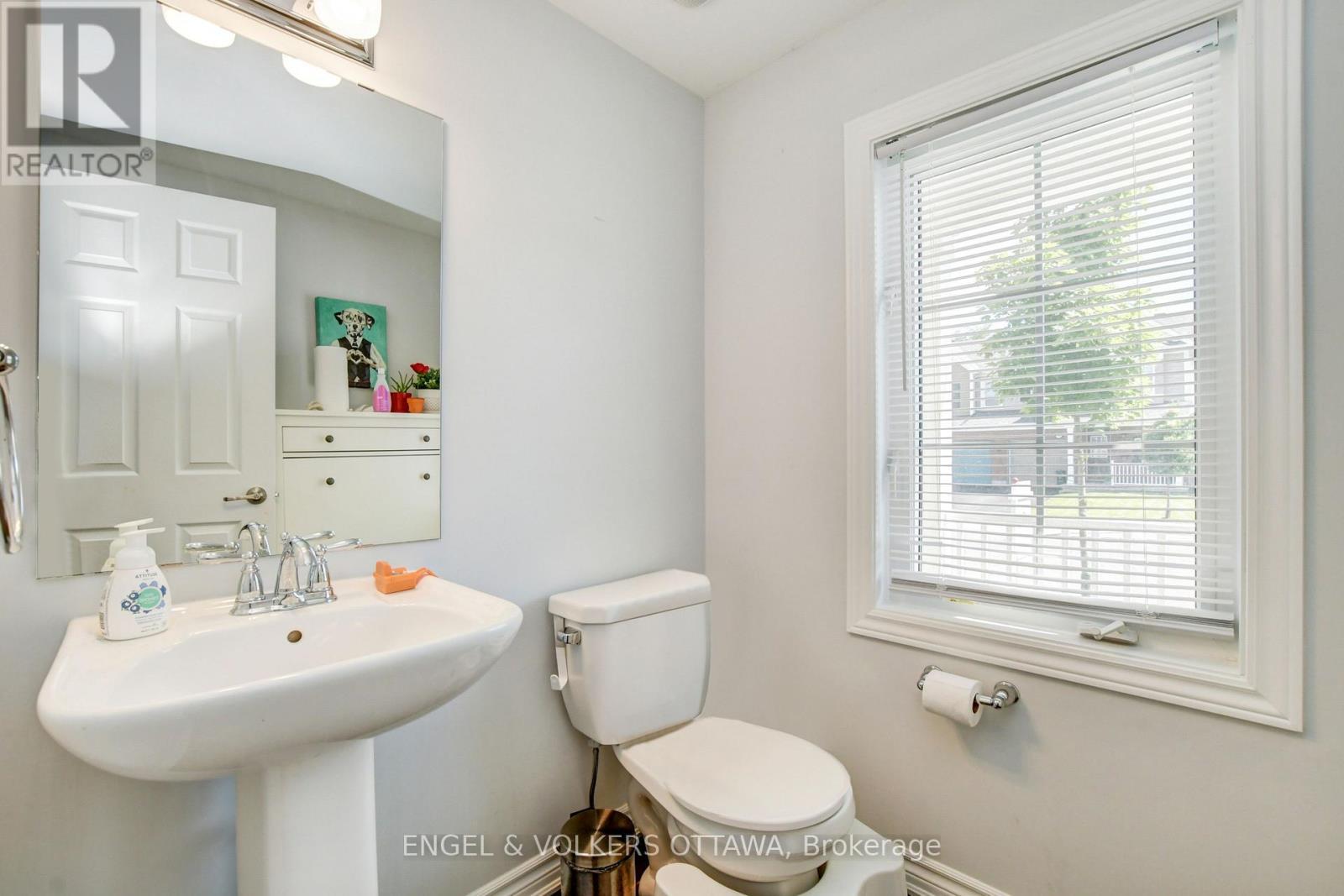107 Santolina Street, Ottawa, ON - Indoor Photo Showing Bathroom