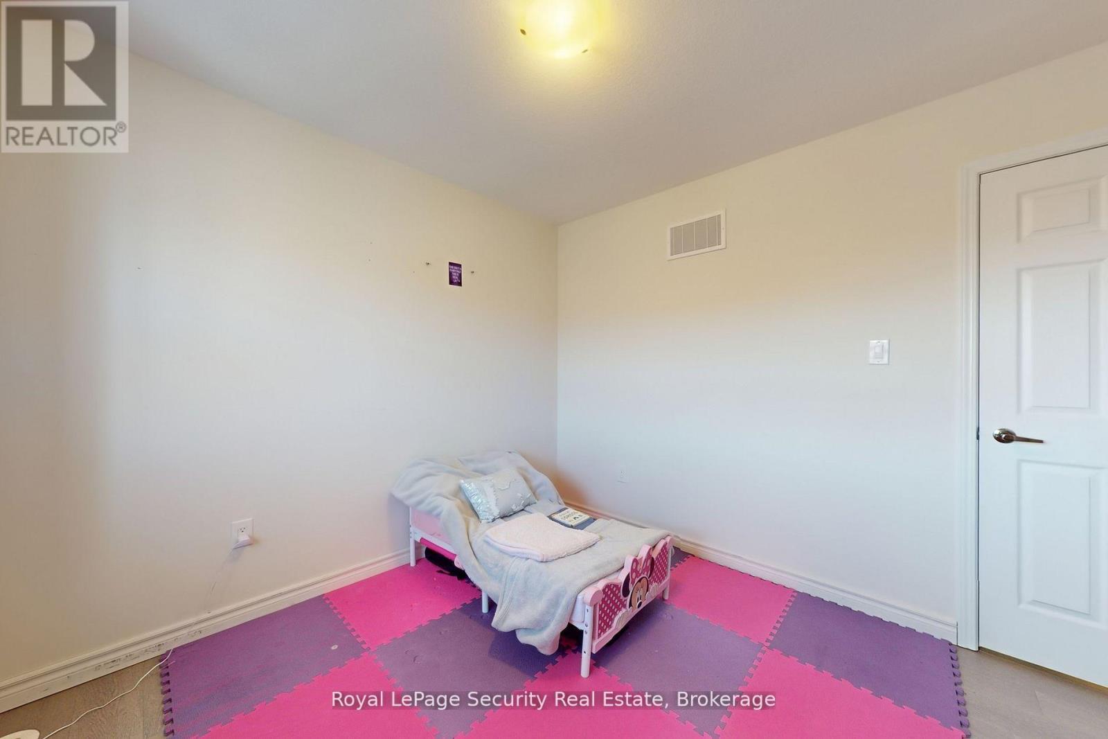 3rd bedroom - 55 Golden Springs Drive, Brampton, ON - Indoor