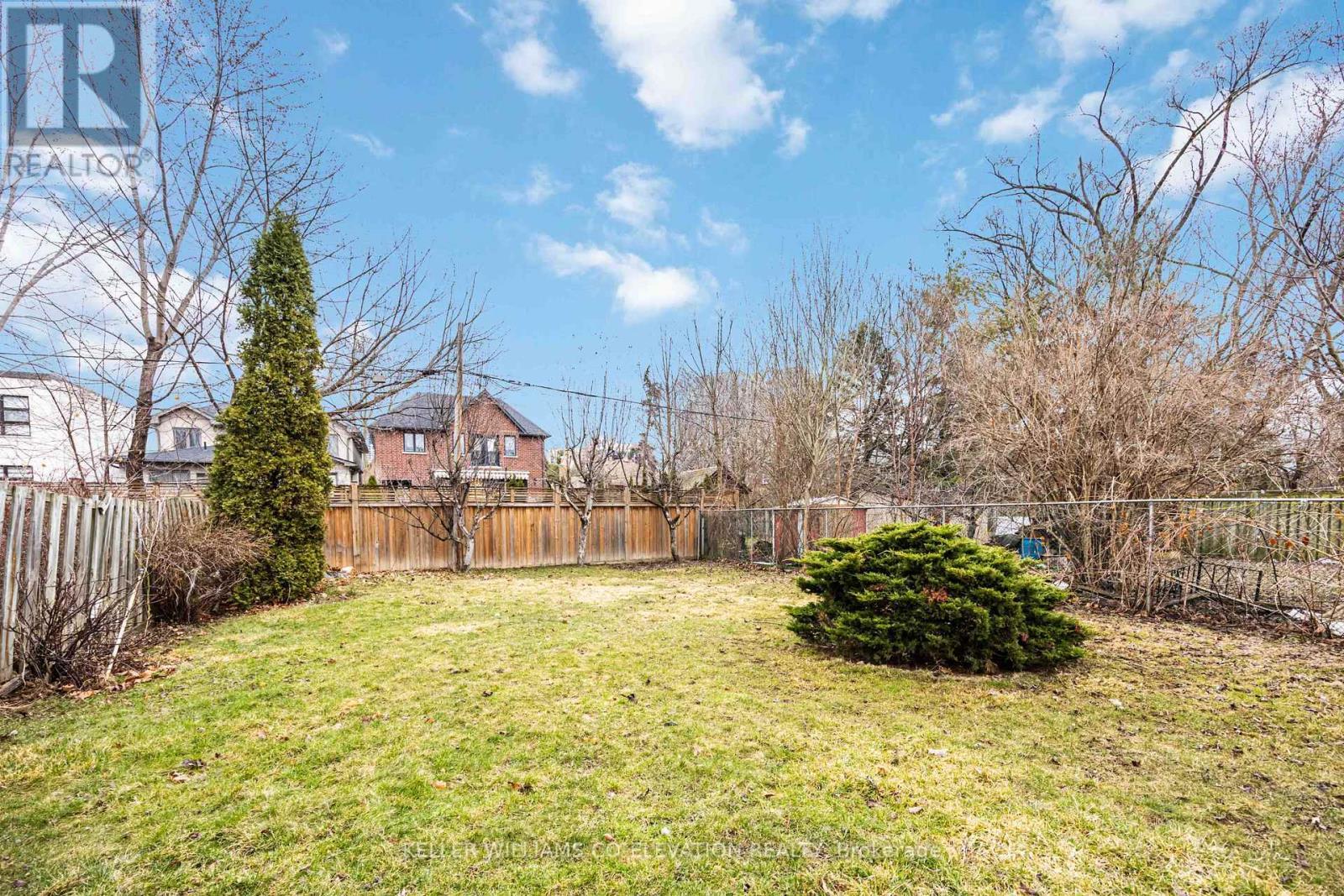 1001 Kipling Avenue, Toronto, ON - Outdoor