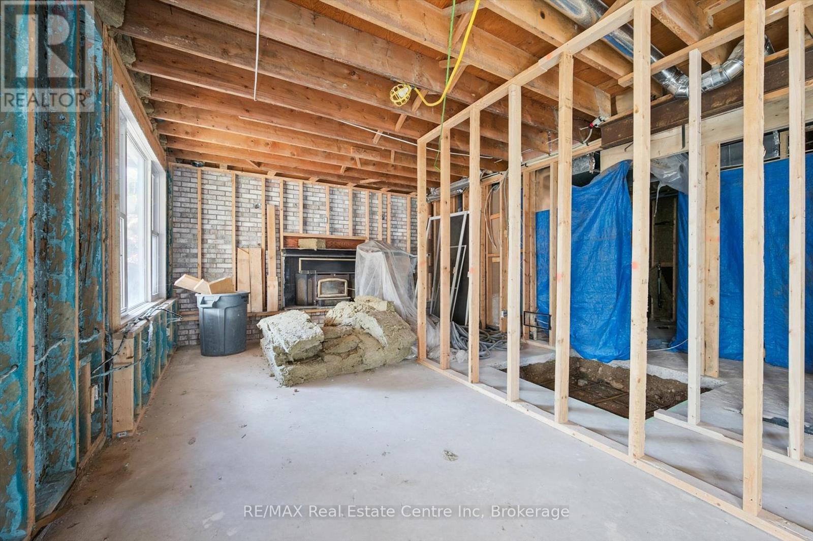 6695 Wellington Road 34 Road, Puslinch (Crieff/Aikensville/Killean), ON - Indoor