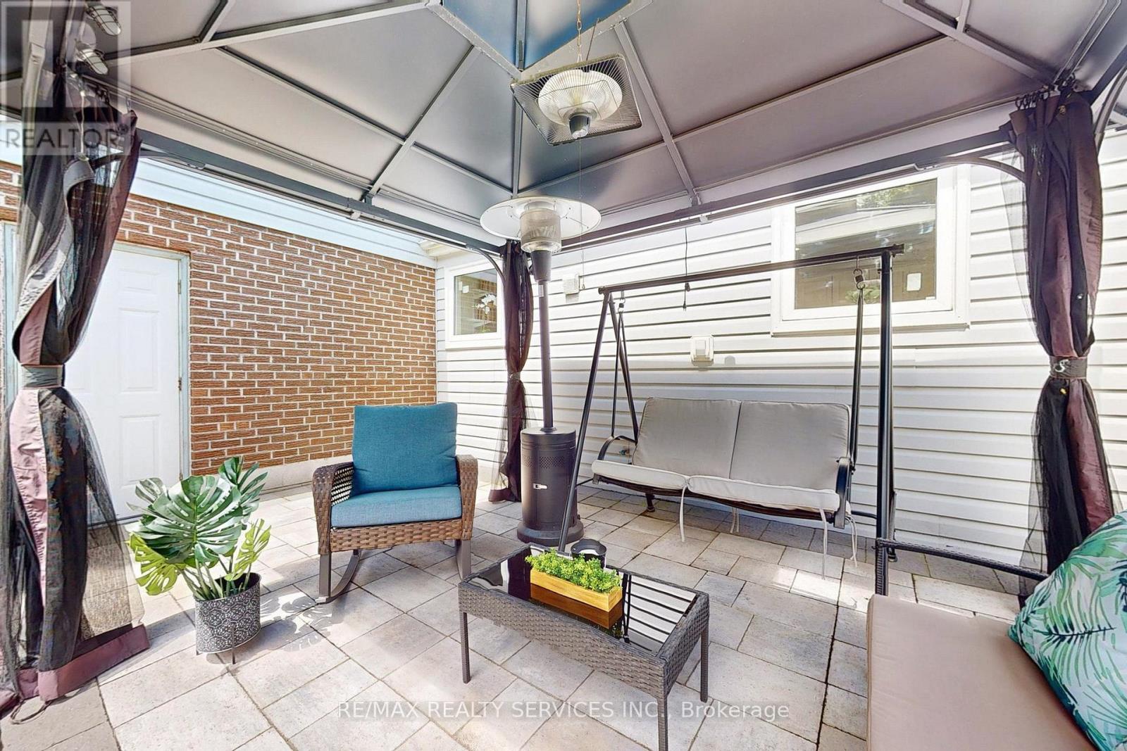 1924 Balsam Avenue, Mississauga, ON - With Deck Patio Veranda With Exterior