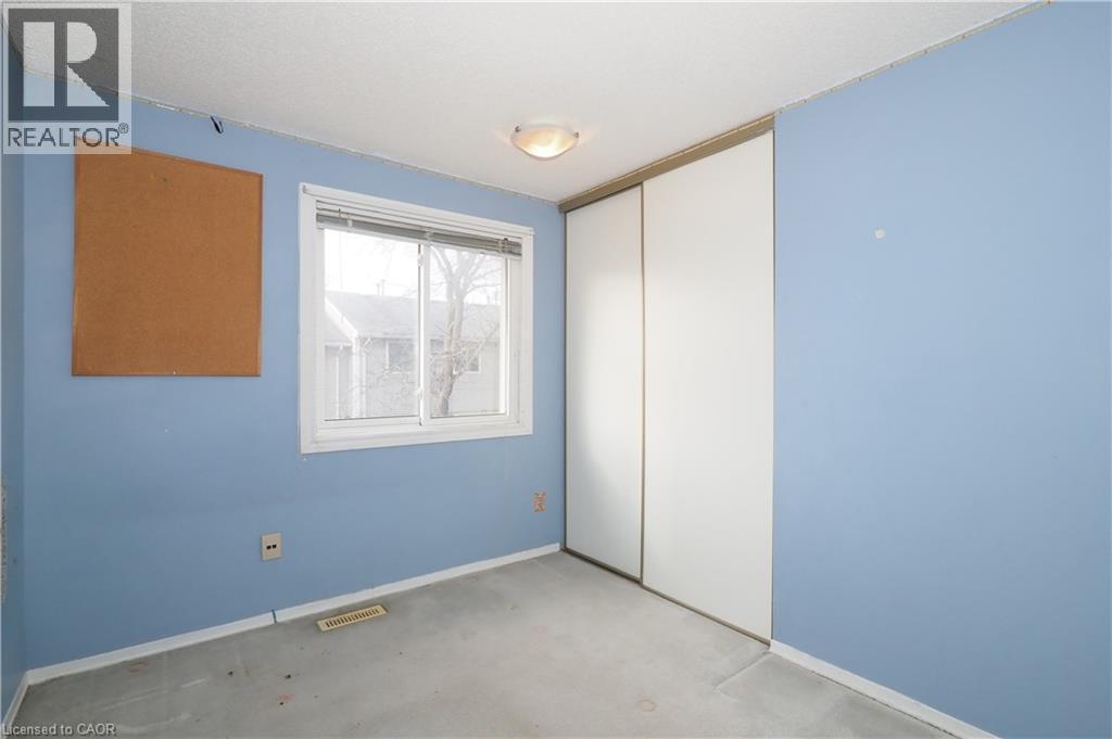 255 Northlake Drive Unit# 27, Waterloo, ON - Indoor Photo Showing Other Room