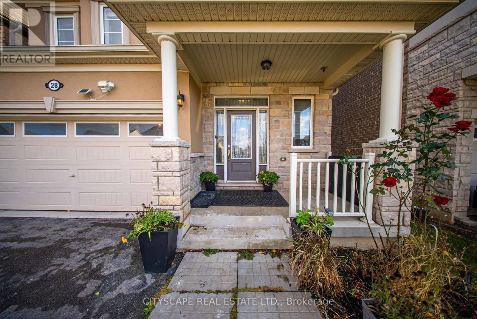 28 Celano Drive, Hamilton, ON - Outdoor With Deck Patio Veranda